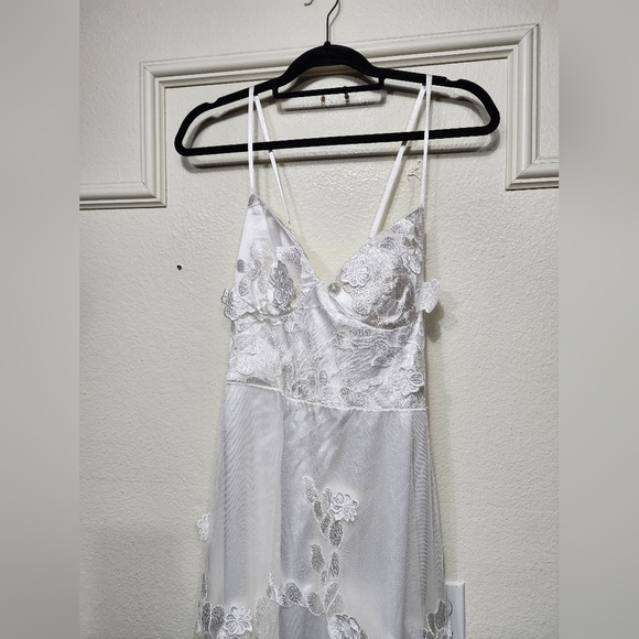 Lulus Profound Elegance Ivory 3D Floral Embroidered Maxi Dress XL Wedding Party - Picture 9 of 14